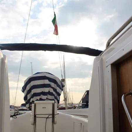 Cullati Dal Mare - On Board 2* 萨莱诺